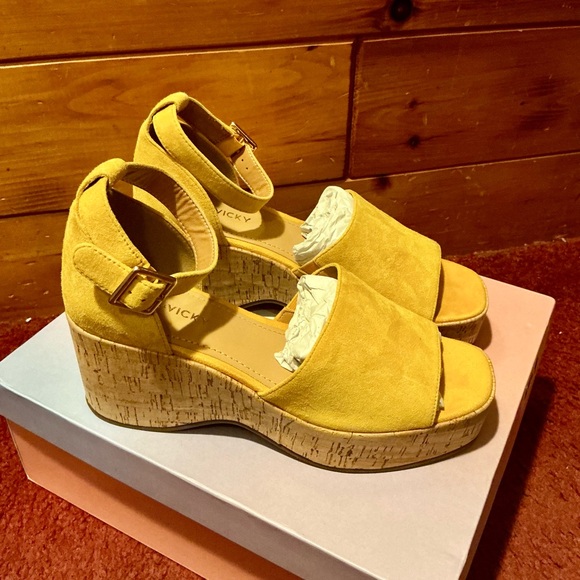 LisaVicky Laud sunflower kid sued shoes - Picture 1 of 6